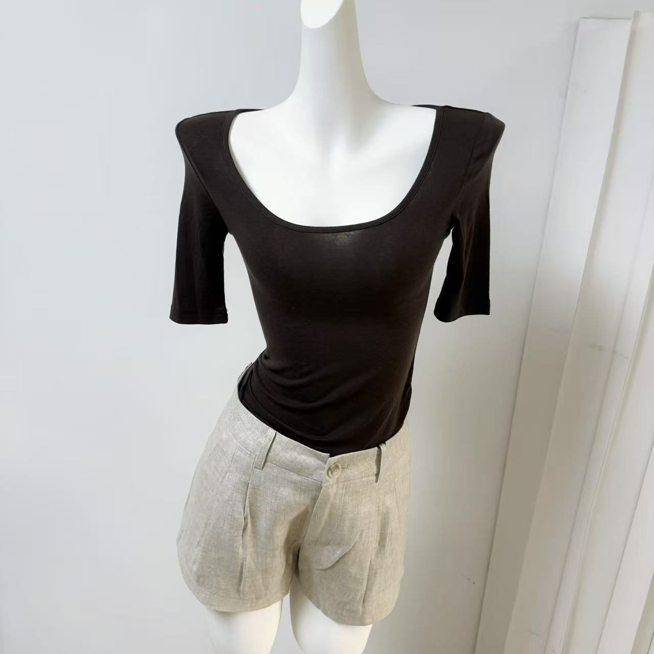 UDressy Korean Style Women's U-Neck Slim Fit Half Sleeve T-Shirt - Image 2