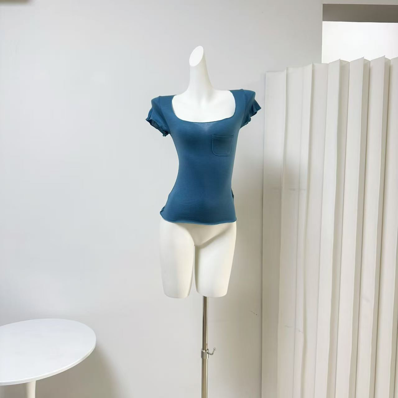 YISHEZ Pocket Tee Original Basic Tee Spring Macaron Tencel Wool High Stretch Slimming U-Neck