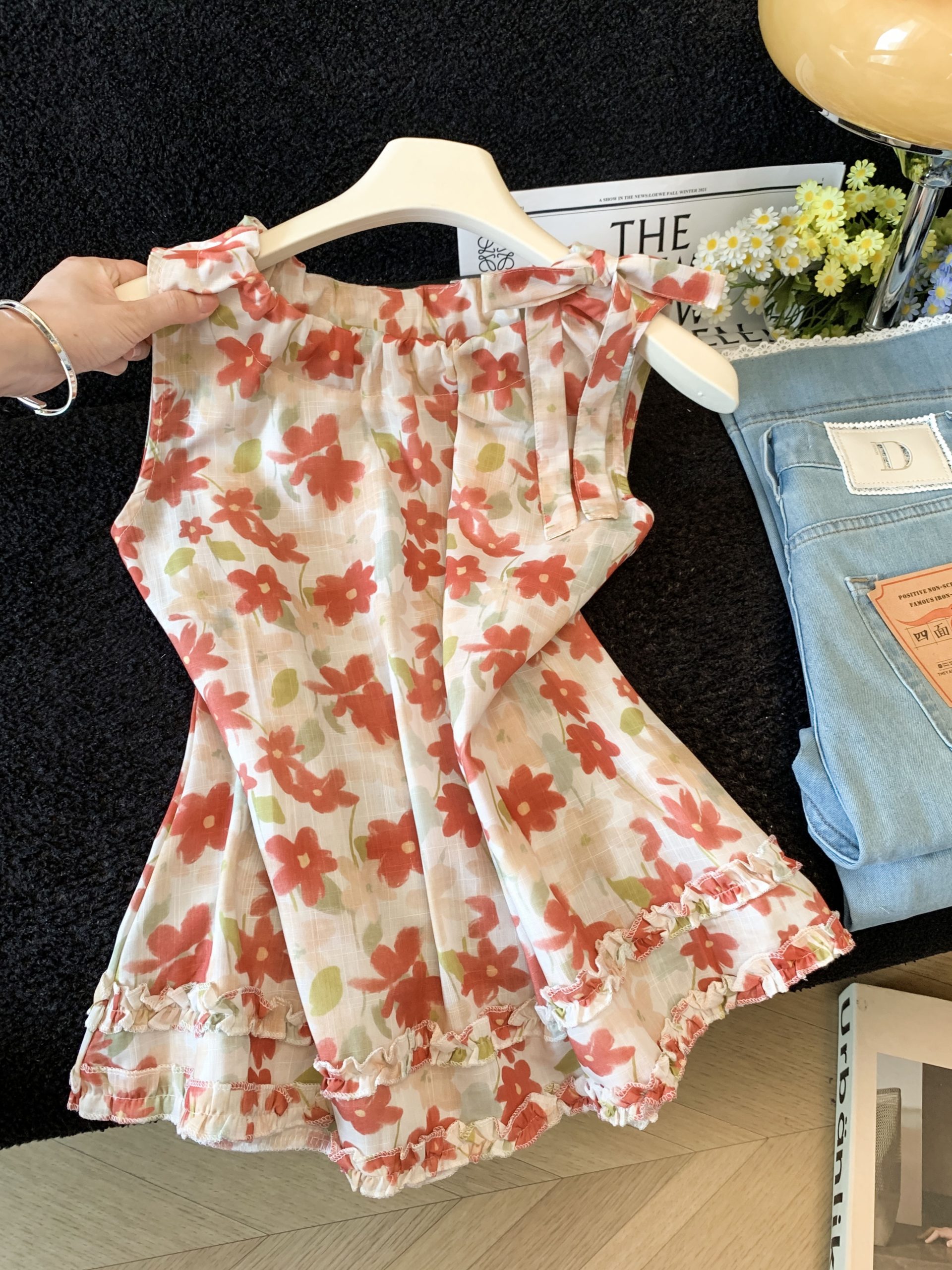 Fresh Floral Tank Top Women Loose Slimming Niche Sleeveless Versatile Shirt - Image 3